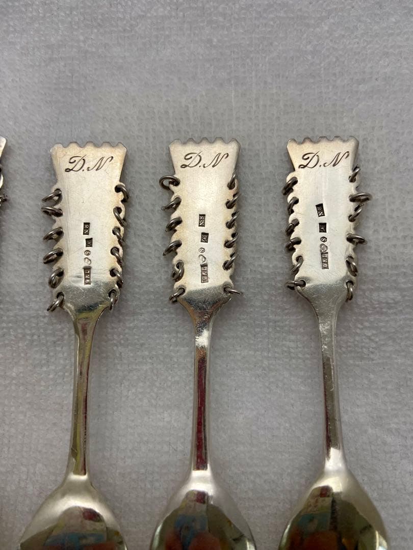 スウェーデン製 ハンドメイド シルバー スプーン 6本セット（2セット×3絵柄）