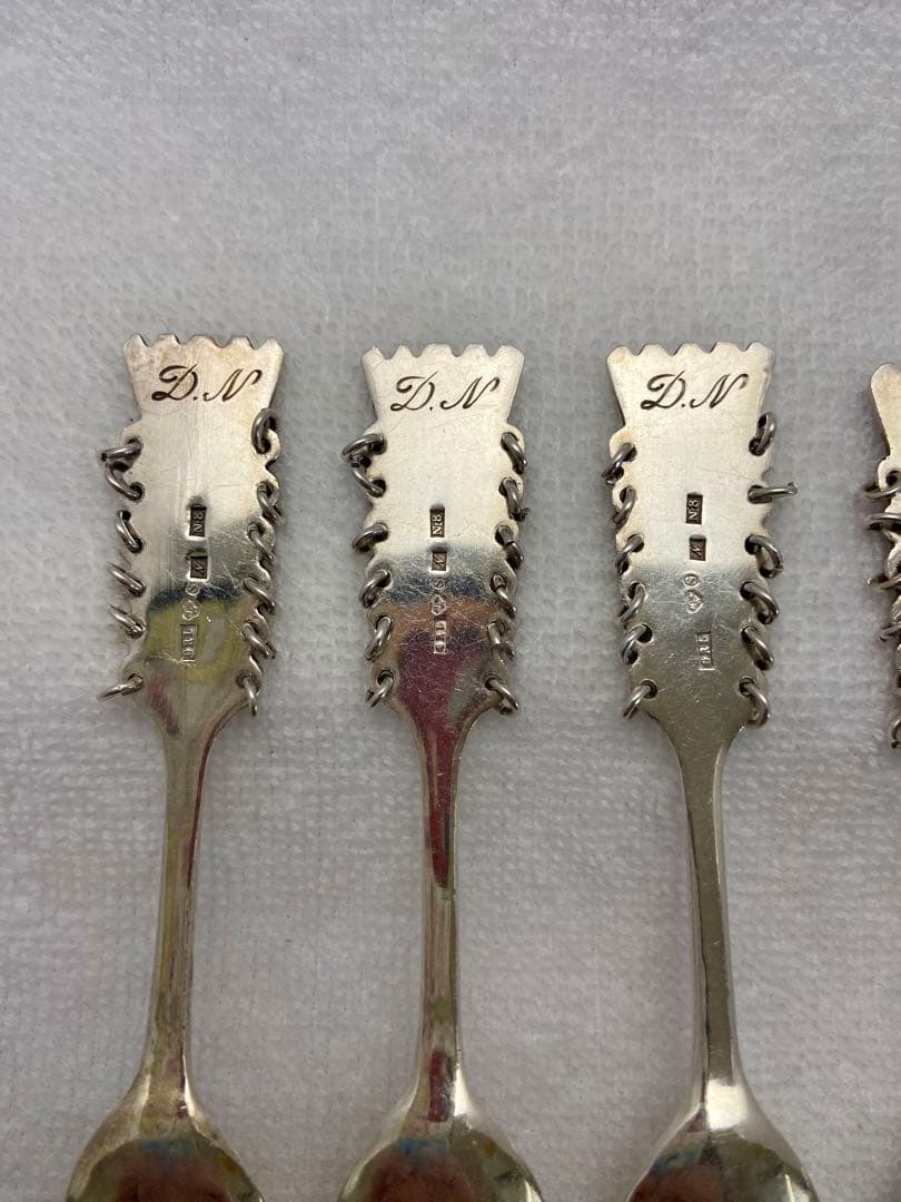 スウェーデン製 ハンドメイド シルバー スプーン 6本セット（2セット×3絵柄）