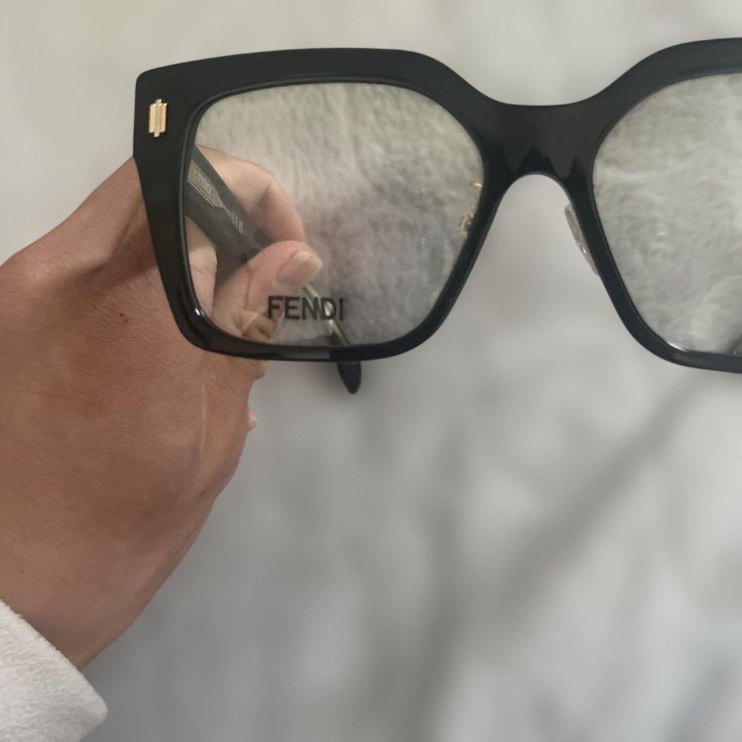 FENDI ブラック スクエア メガネ