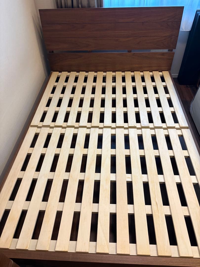 木製ダブルベッドフレーム　大塚家具