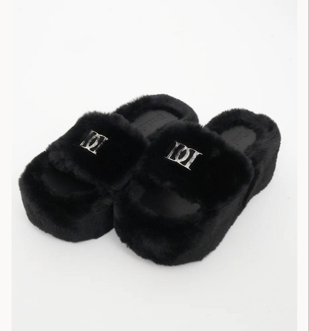 darich プラットフォームファーサンダル BLK Mサイズ