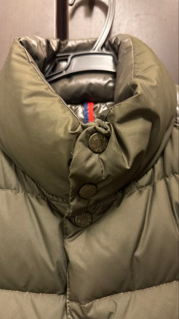 MONCLER オリーブ ダウンベスト