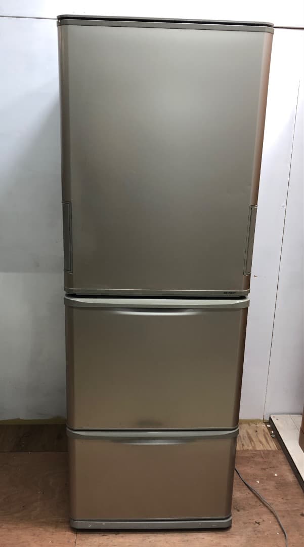 【シャープ】ノンフロン冷凍冷蔵庫　SJ-W352C-N 2017年製