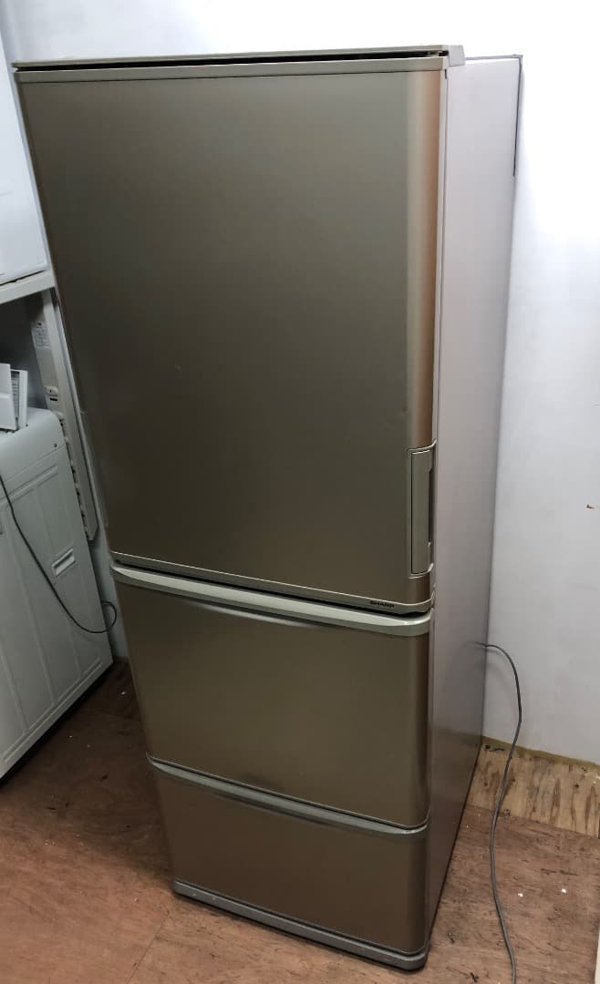 【シャープ】ノンフロン冷凍冷蔵庫　SJ-W352C-N 2017年製