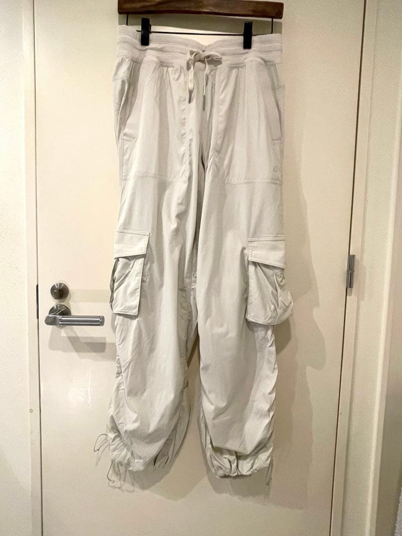 ルルレモン Dance Studioカーゴパンツ Asia Fit M