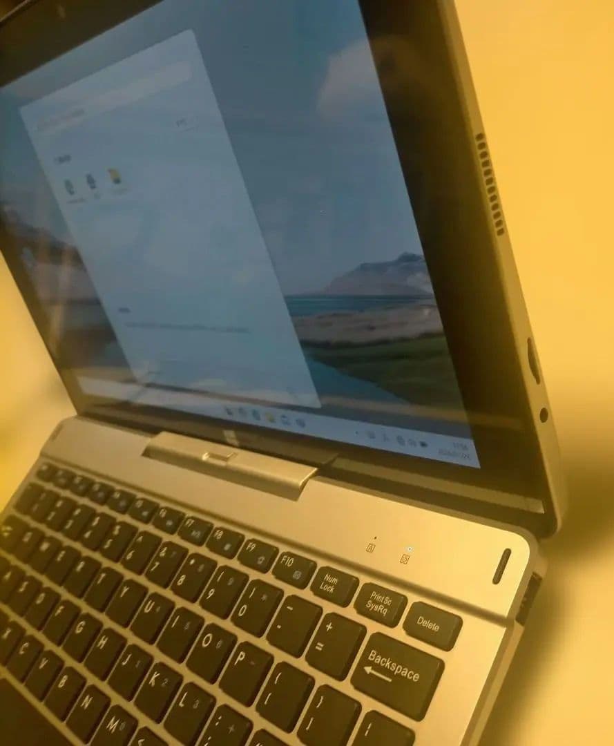 Jumper EZpad 6 Pro 11.6インチ 2 in1タブレットPC