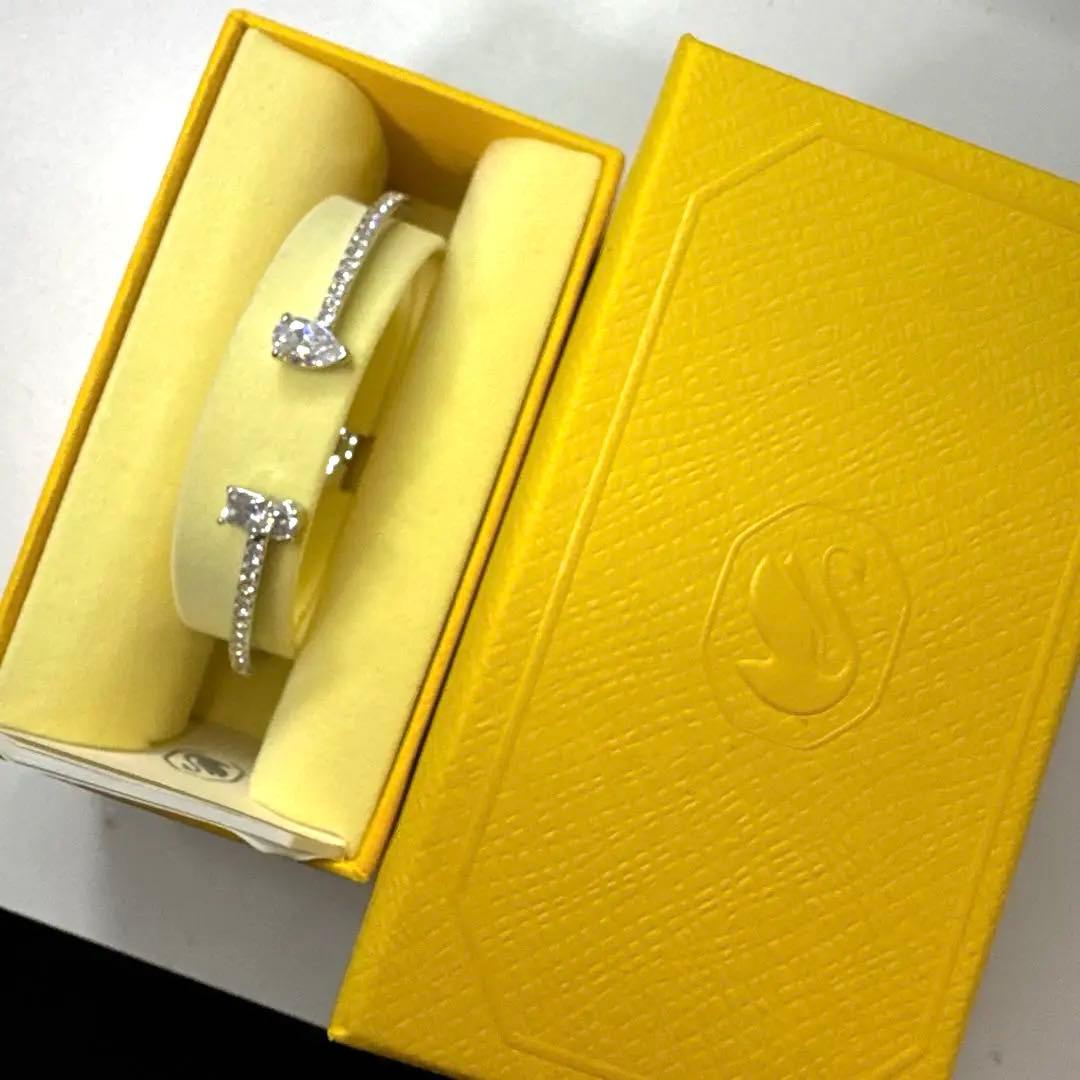 スワロフスキーMesmera バングルミックスカット