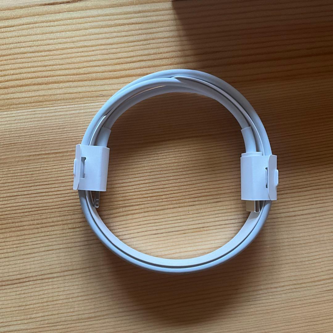 AirPodsPro２本体　第二世代　Apple純正品 ケーブル付