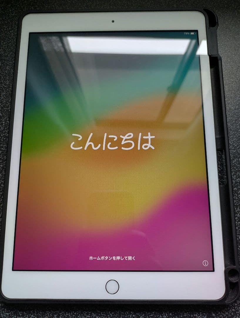 L*a様 iPad 第7世代 32GB Wi-Fiモデル・動作良好・ スタンド機