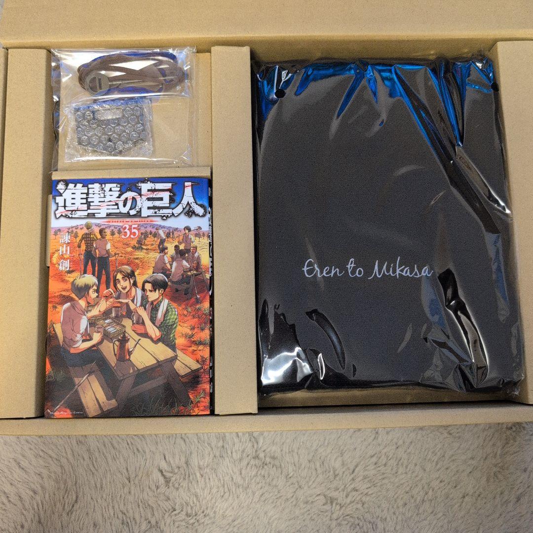 進撃の巨人　画集　FLY （講談社キャラクターズA） 35巻