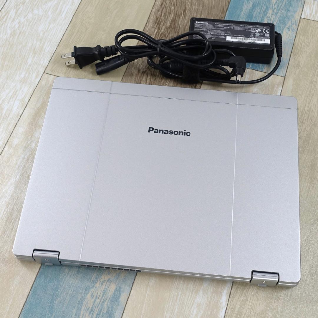 累積使用時間少ない美品の薄型軽量モバイル✨１２インチ高解像度液晶✨ＬＴＥ機能搭載