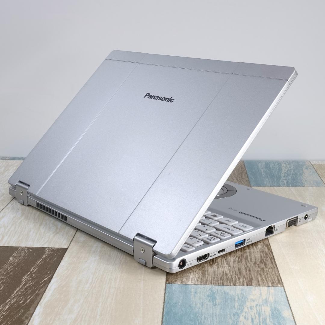 累積使用時間少ない美品の薄型軽量モバイル✨１２インチ高解像度液晶✨ＬＴＥ機能搭載