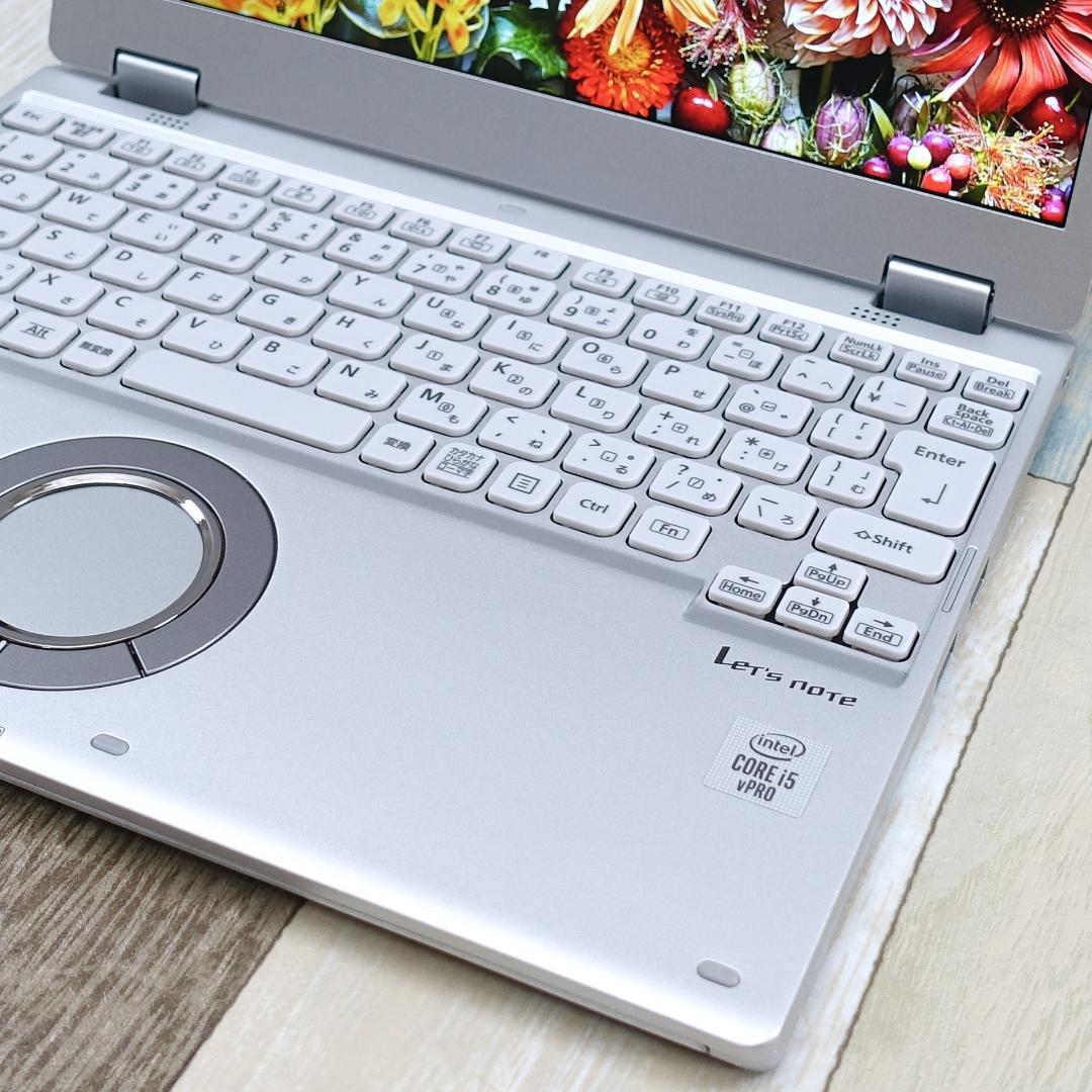 累積使用時間少ない美品の薄型軽量モバイル✨１２インチ高解像度液晶✨ＬＴＥ機能搭載