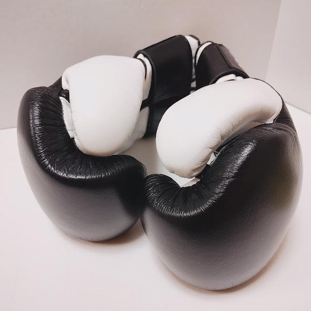 winning × 100A コラボ ボクシンググローブ 8oz スペシャルロゴ