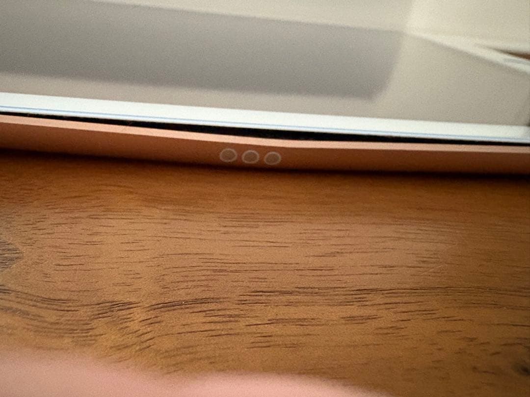 【みきみきです】iPad 第8世代　ゴールド　128GB 【ジャンク品】