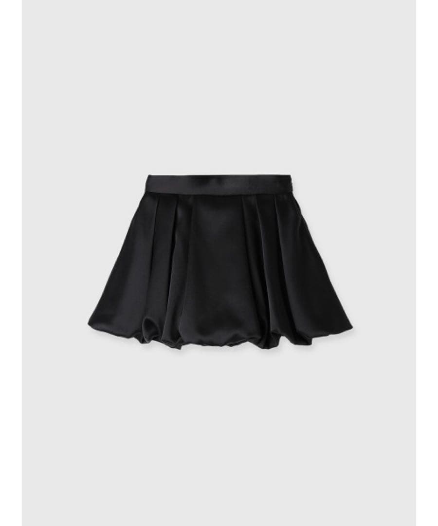 サテンバルーンスカート