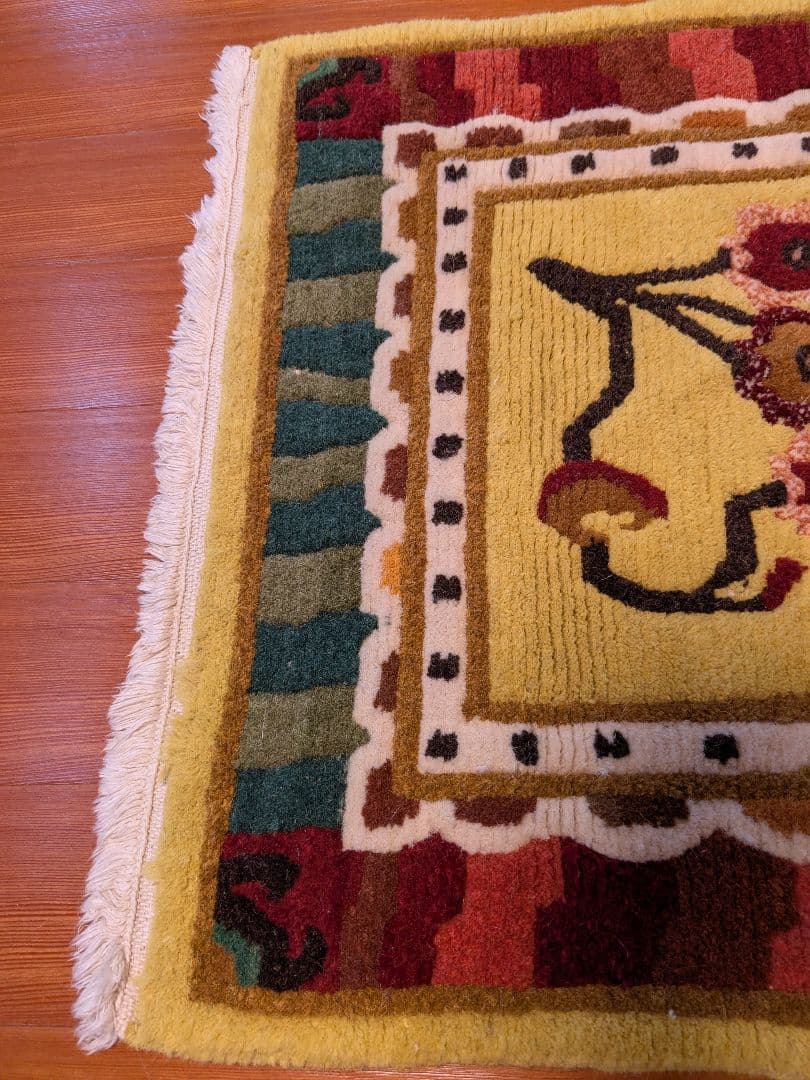 ヴィンテージラグ　チベット絨毯