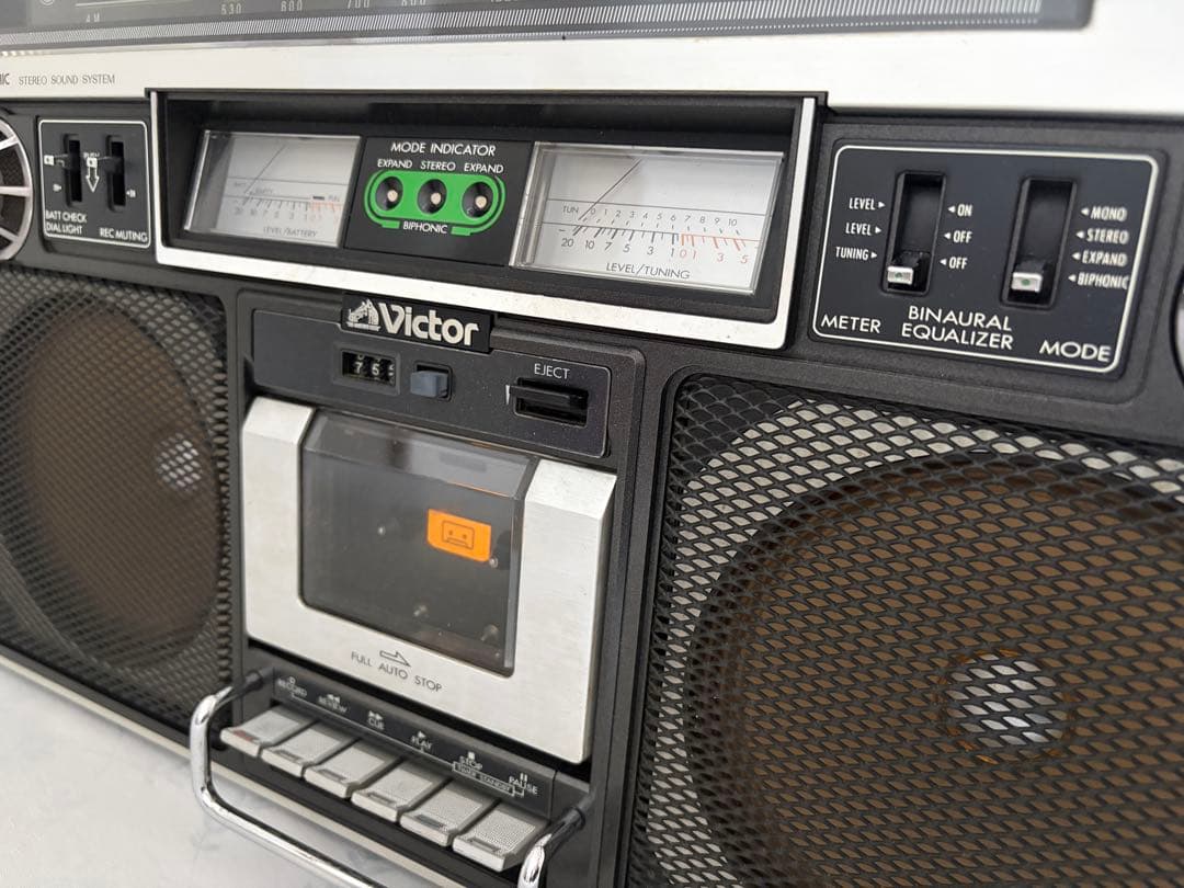 昭和レトロ　ビクターラジカセ（BIPHONICシステム）