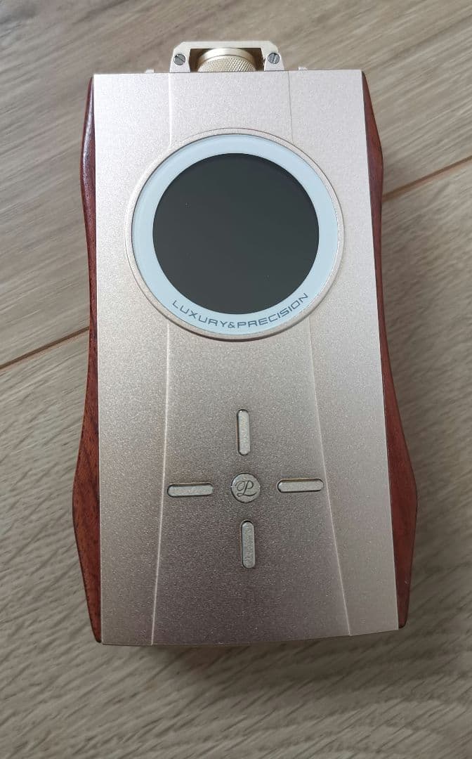 LUXURY & PRECISION LP5 GOLD（64GB）+おまけ