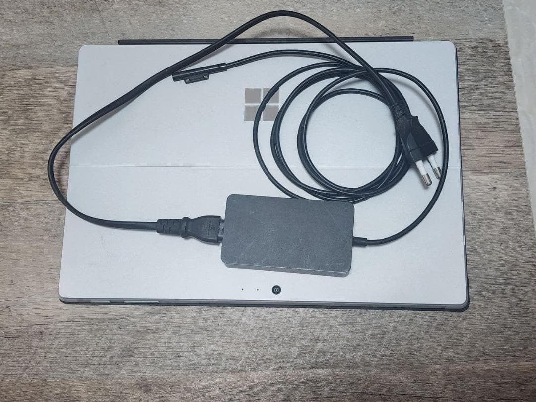 Windowsタブレット本体 Microsoft Surface Pro 7 256gb