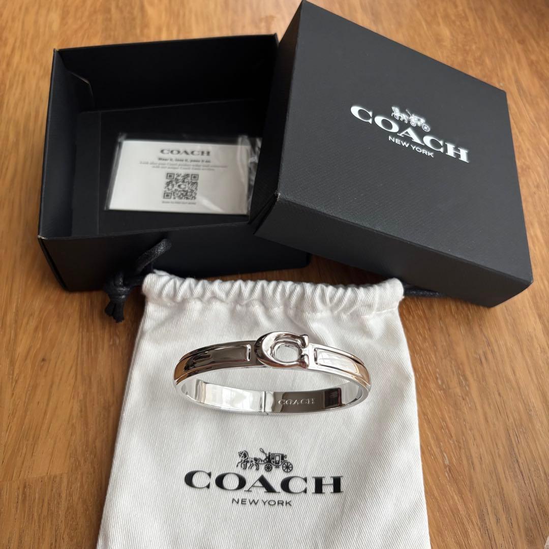 COACH バングル　シルバー　タビー エナメル ヒンジド バングル