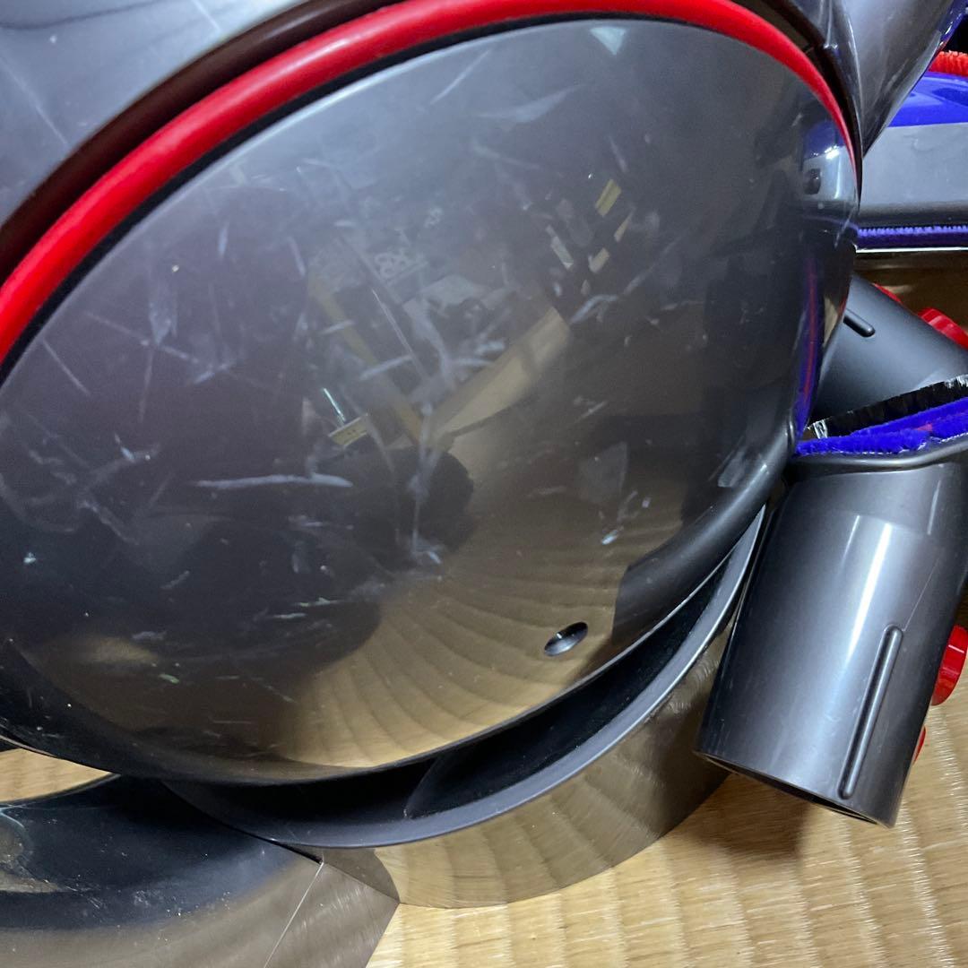 DysonV4掃除機　サテンレッド　シルバー