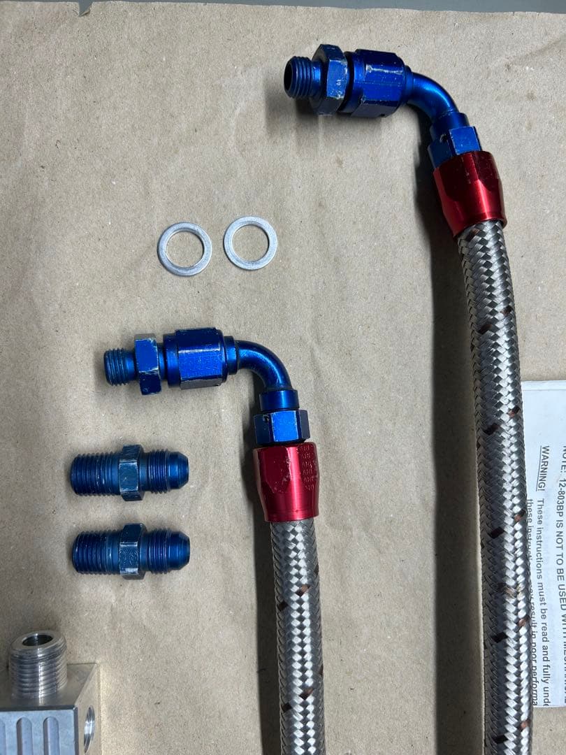 Holley燃料レギュレーター&デリバリーブロックセット