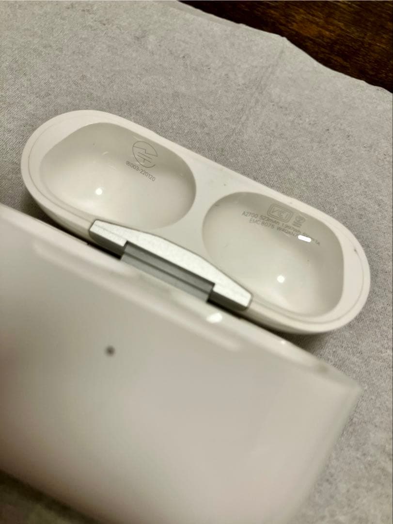 AirPods Pro 第2世代（USB-Cではありません）中古