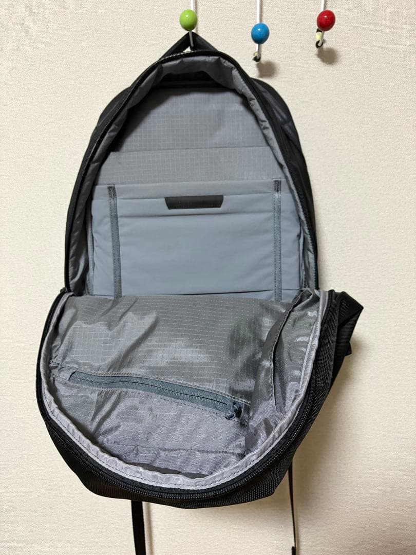 ABLE CARRY DAILY PLUS バリスティックブラック　リュック