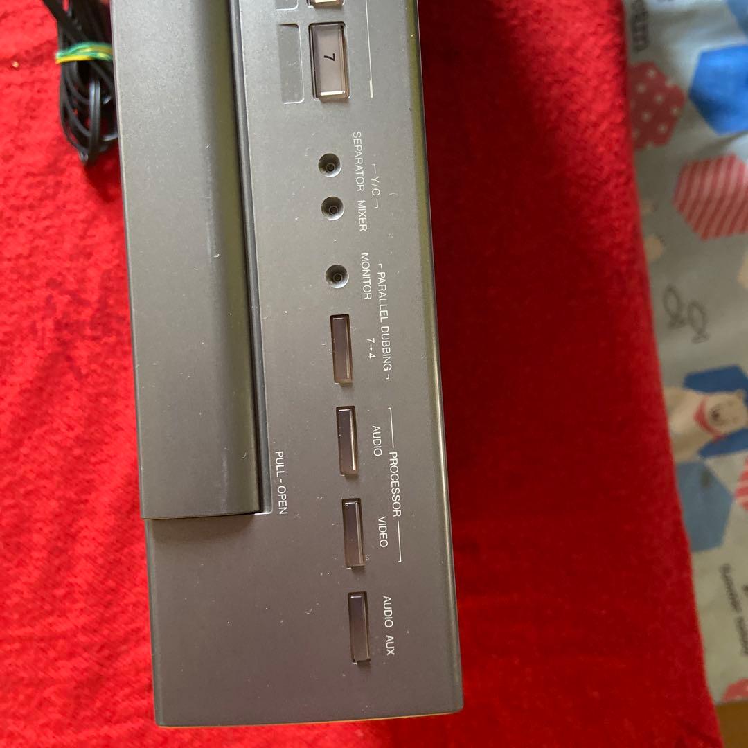 オーディオ機器切り替え機　最大7台AV出力 S-Video ビクター製