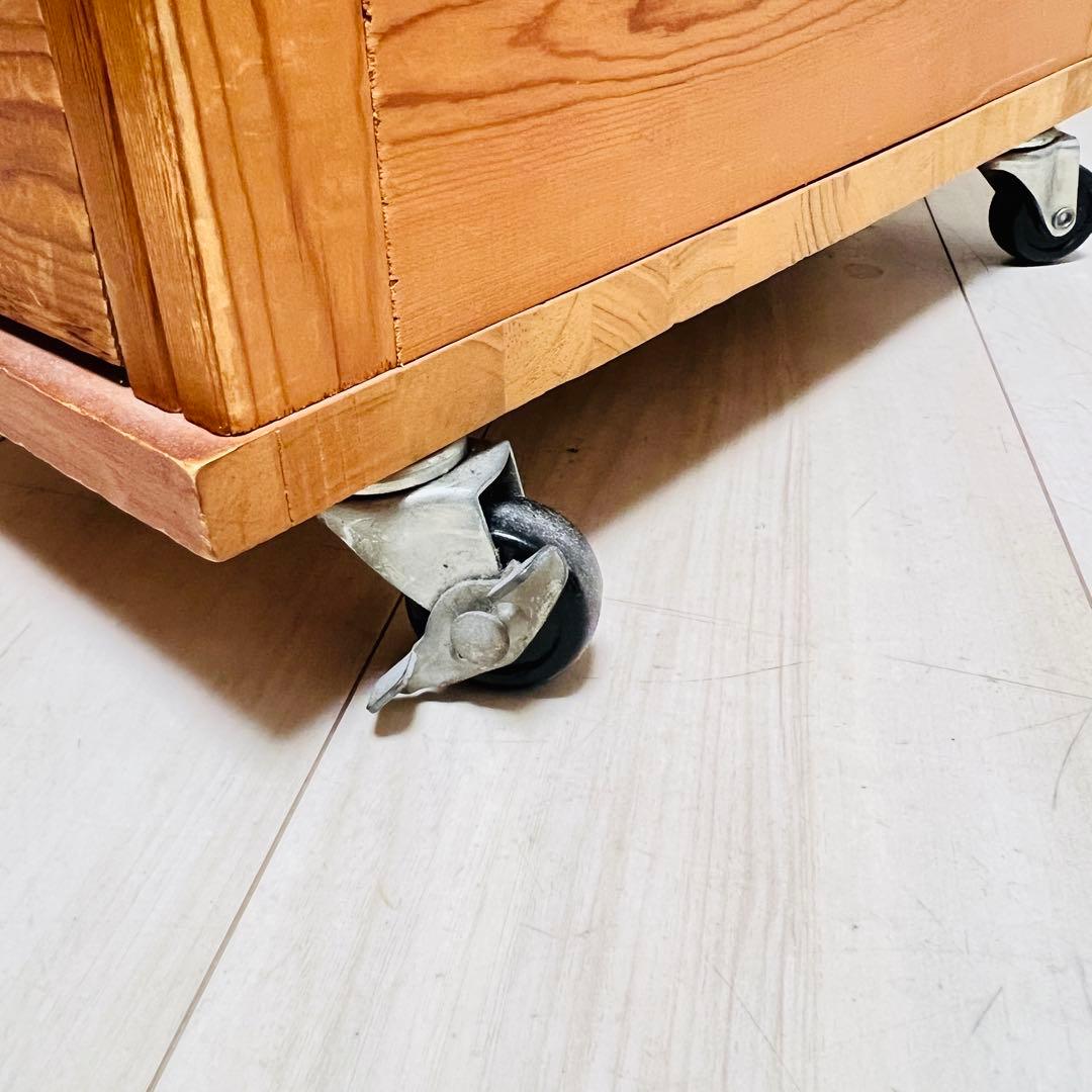 アンティーク調 木製多段チェスト（4段/キャスター付）天然木 道具入れ 書類棚