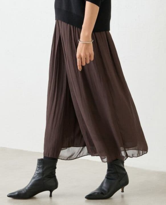 新品 タグ付き ビアズリー NEWシワシフォンギャザーパンツ　ブラウン