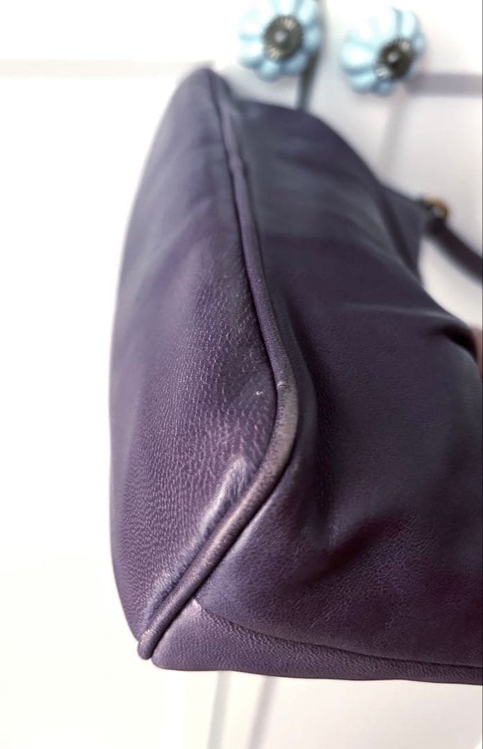 PRADA パープル レザー ハンドバッグ