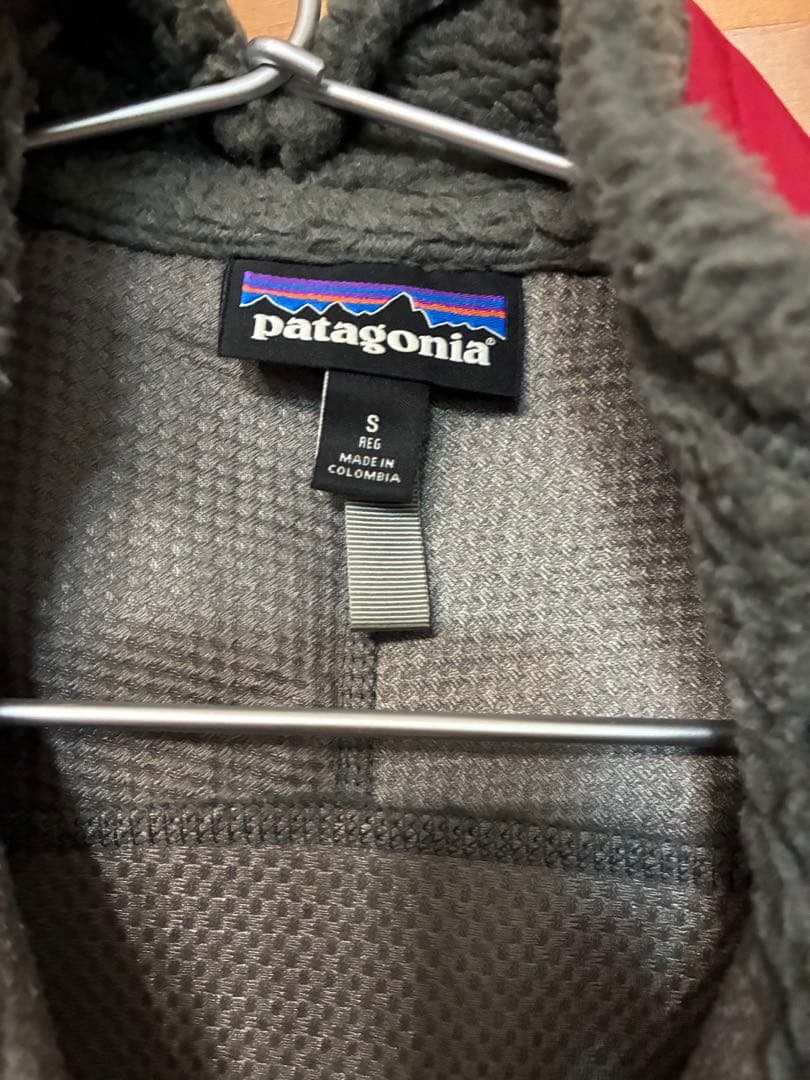 Patagonia レトロX ベスト メンズS グレー/レッド 珍しいカラー