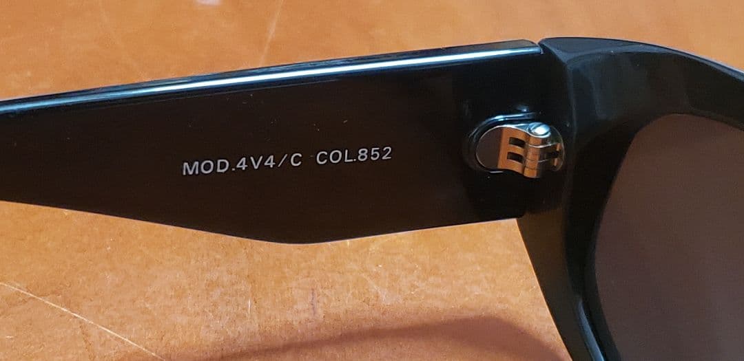 希少ヴィンテージ品　GIANNI VERSACE（ジャンニ・ヴェルサーチ