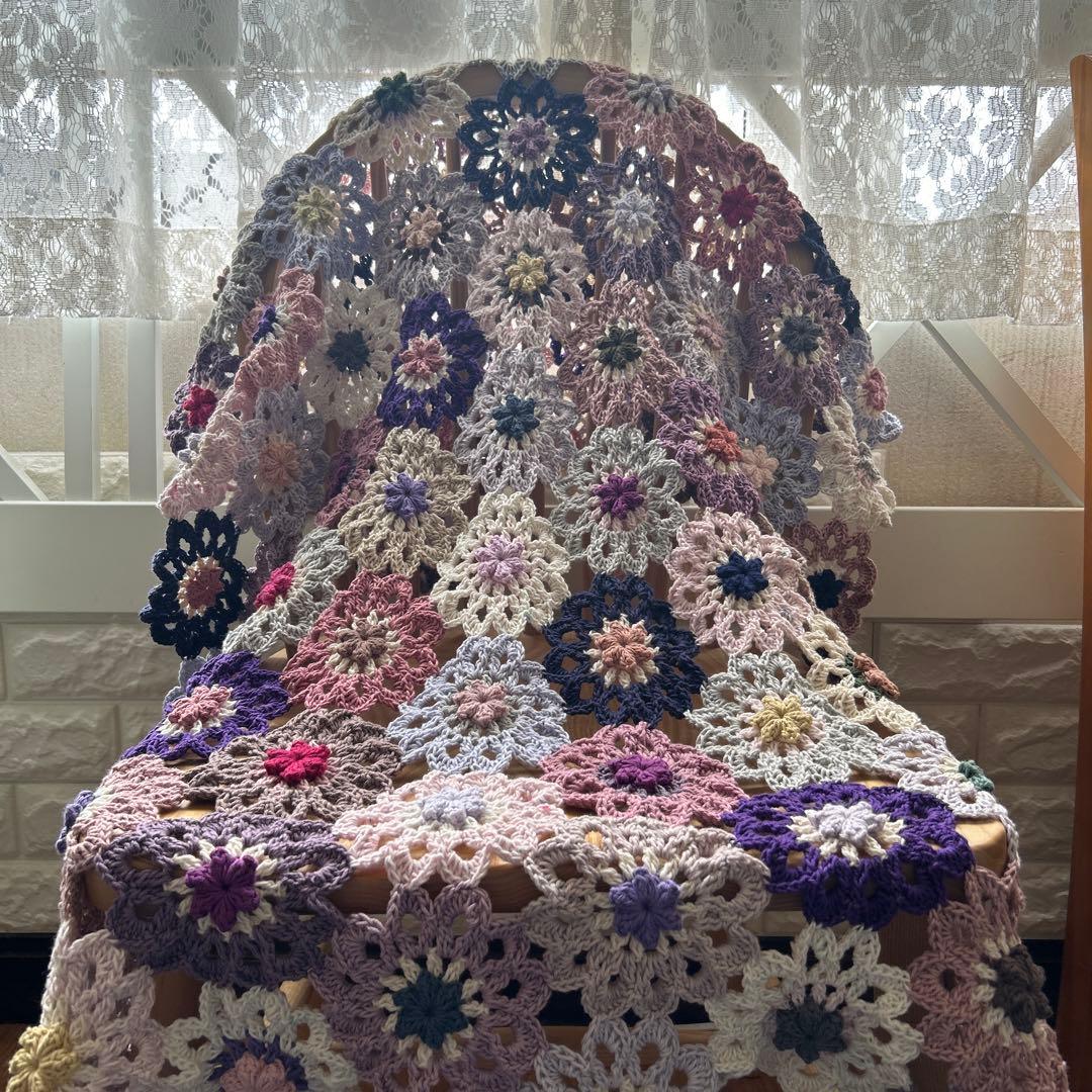 お花のモチーフ マルチカバー ブランケット 手編み モーブカラー