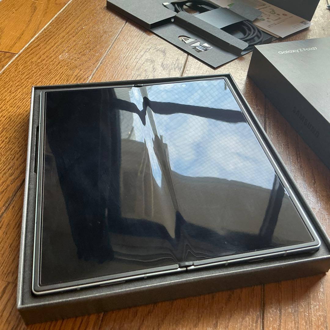 Samsung Galaxy Z fold7 ミント　256GB