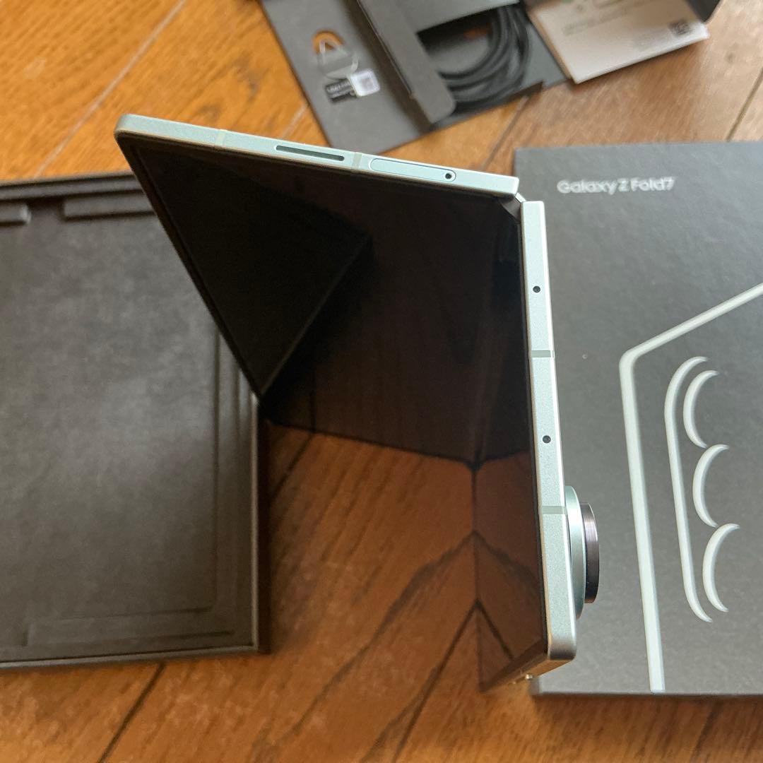 Samsung Galaxy Z fold7 ミント　256GB