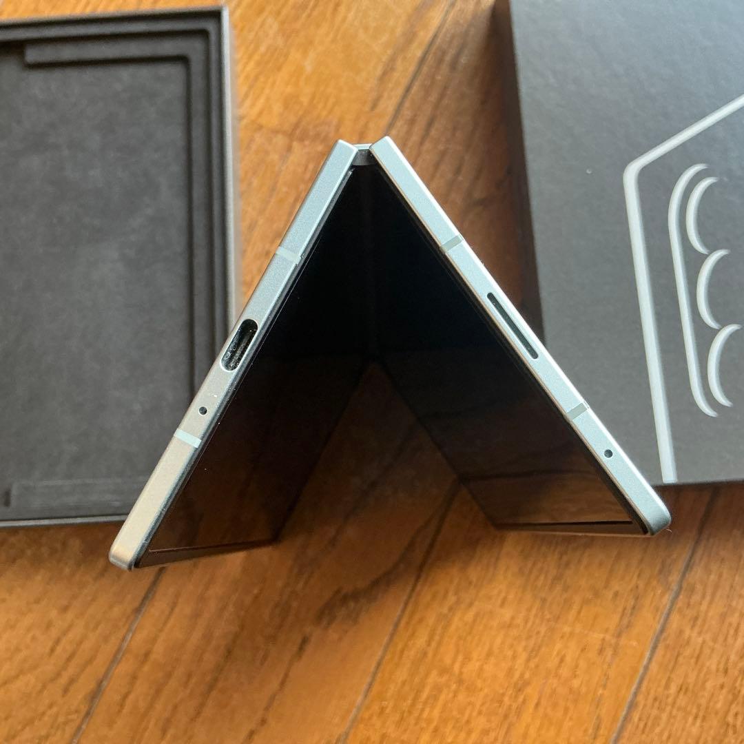 Samsung Galaxy Z fold7 ミント　256GB