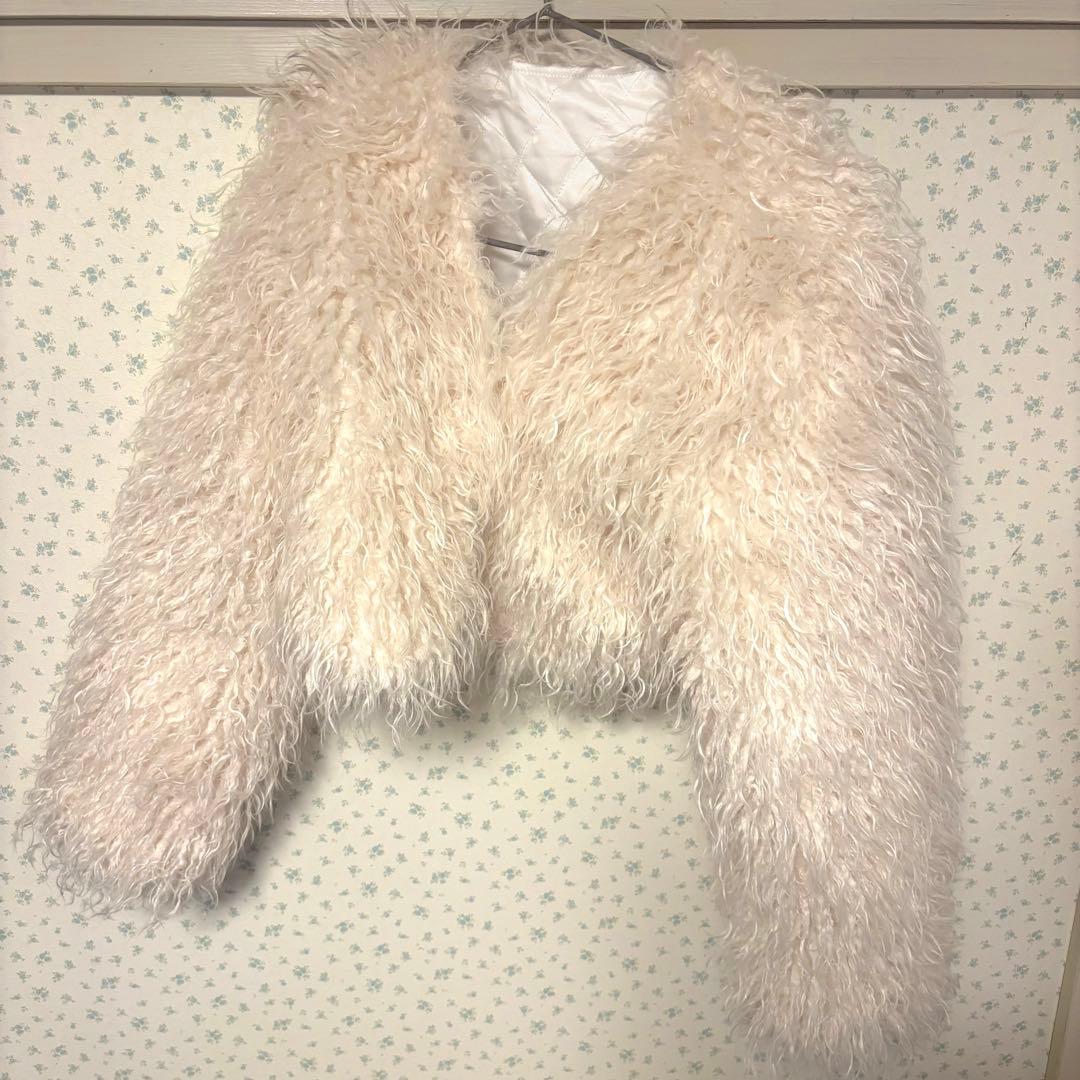 ジャケット・アウター Treat Urself Fluffy fur jacket