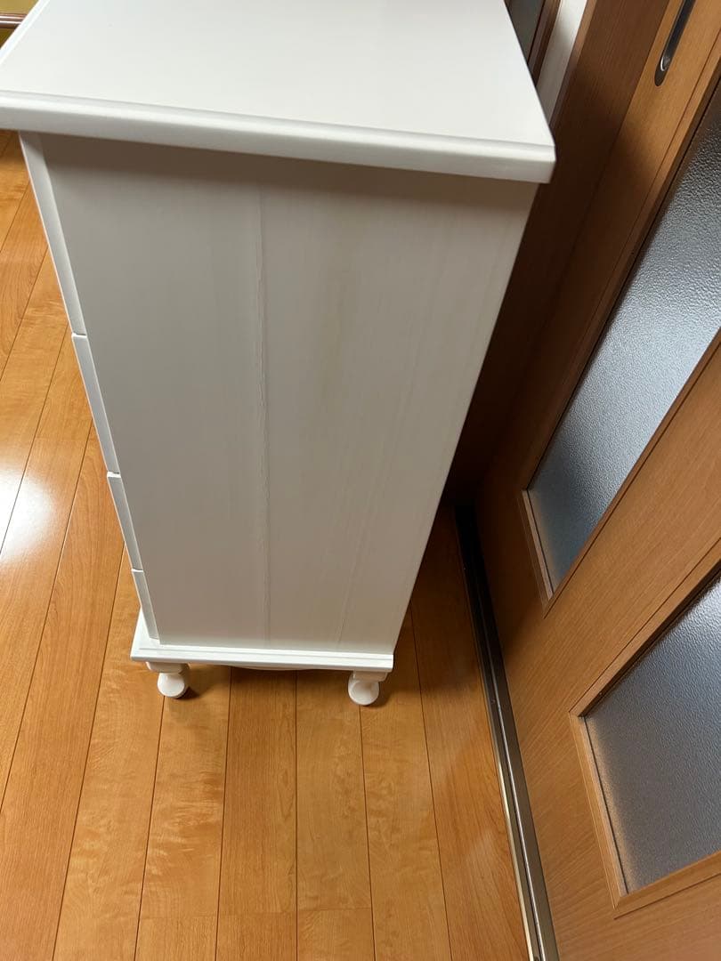 ロココ調　猫脚　薔薇　ホワイトインテリア　アンティーク　4段　キャビネット