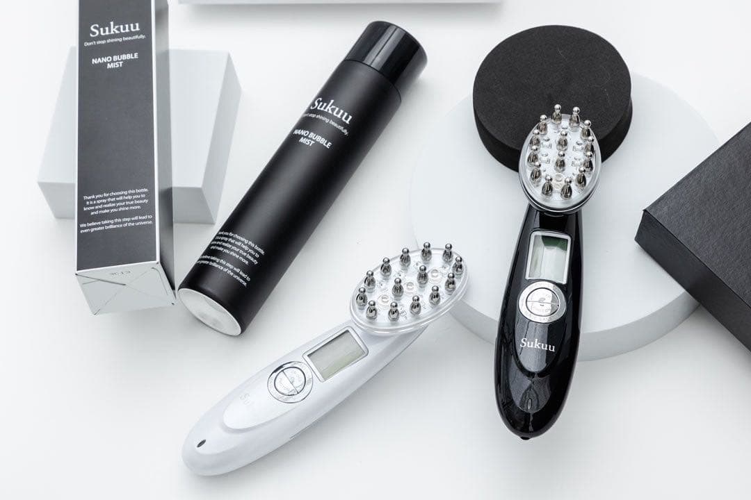 SUKUU 美顔器 ホワイト ブラック