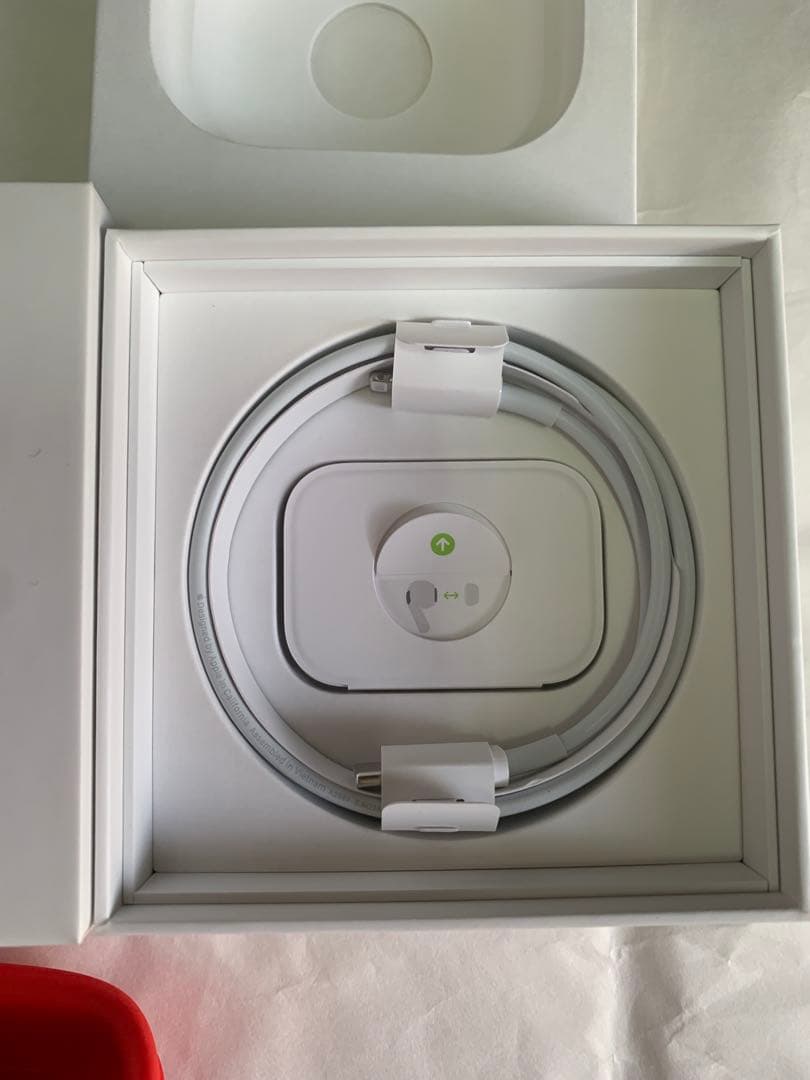 AirPods Pro (第2世代) 本体 充電ケース付き