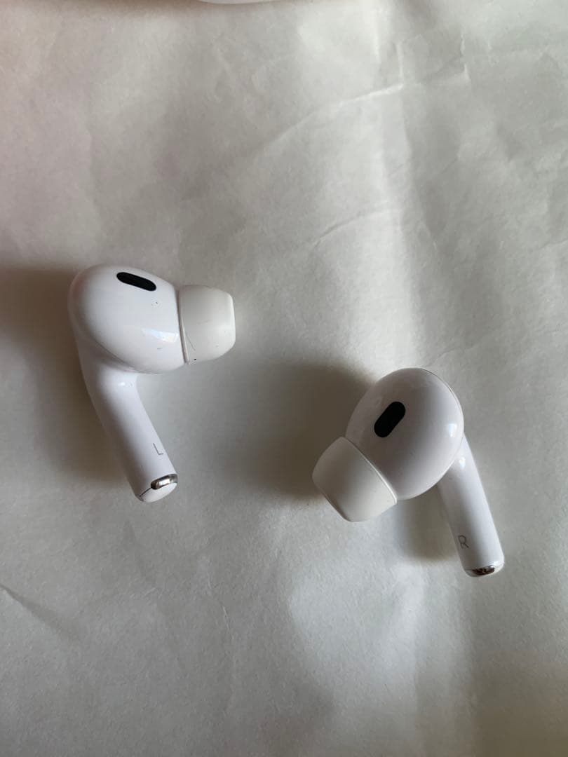 AirPods Pro (第2世代) 本体 充電ケース付き