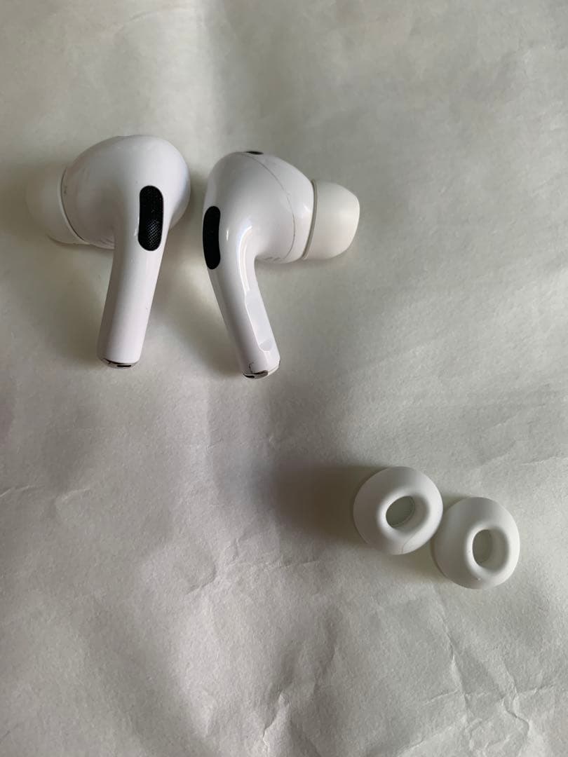 AirPods Pro (第2世代) 本体 充電ケース付き