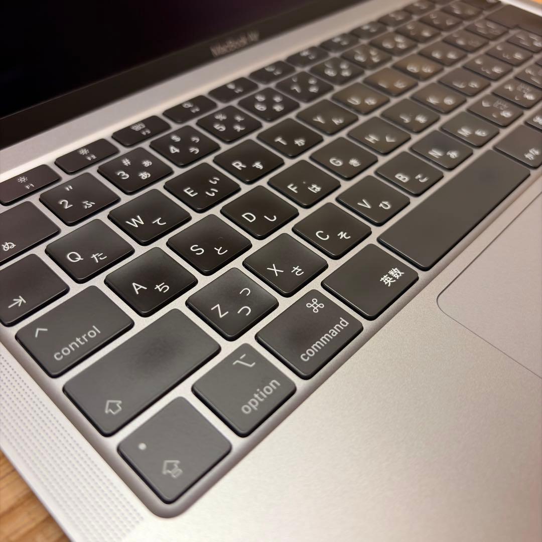 MacBook本体 MacBook Air (M1, 2020) 8GB/256GB