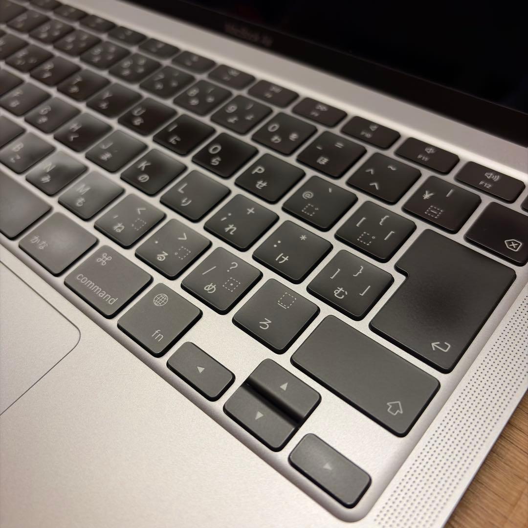 MacBook本体 MacBook Air (M1, 2020) 8GB/256GB