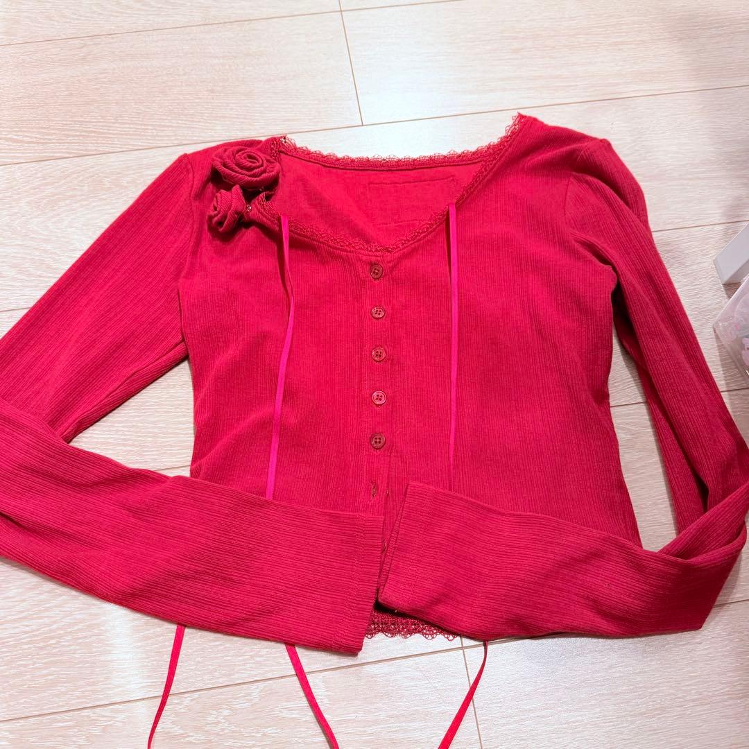 YILON 即完売　ROSE RIBBON CARDIGAN レッド　新品