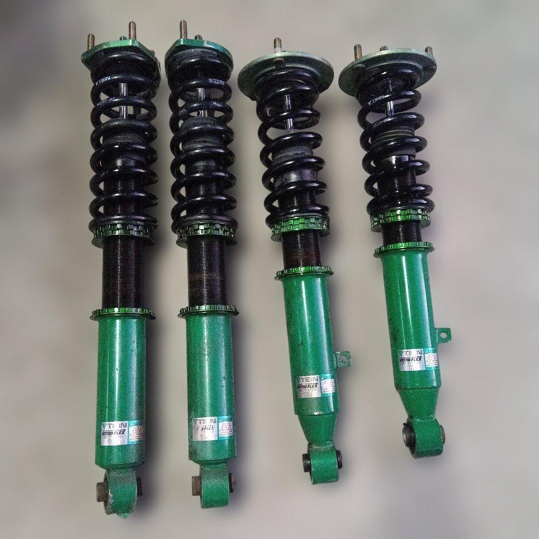 ポ*ケ様 16アリスト 17マジェスタ TEIN 車高調