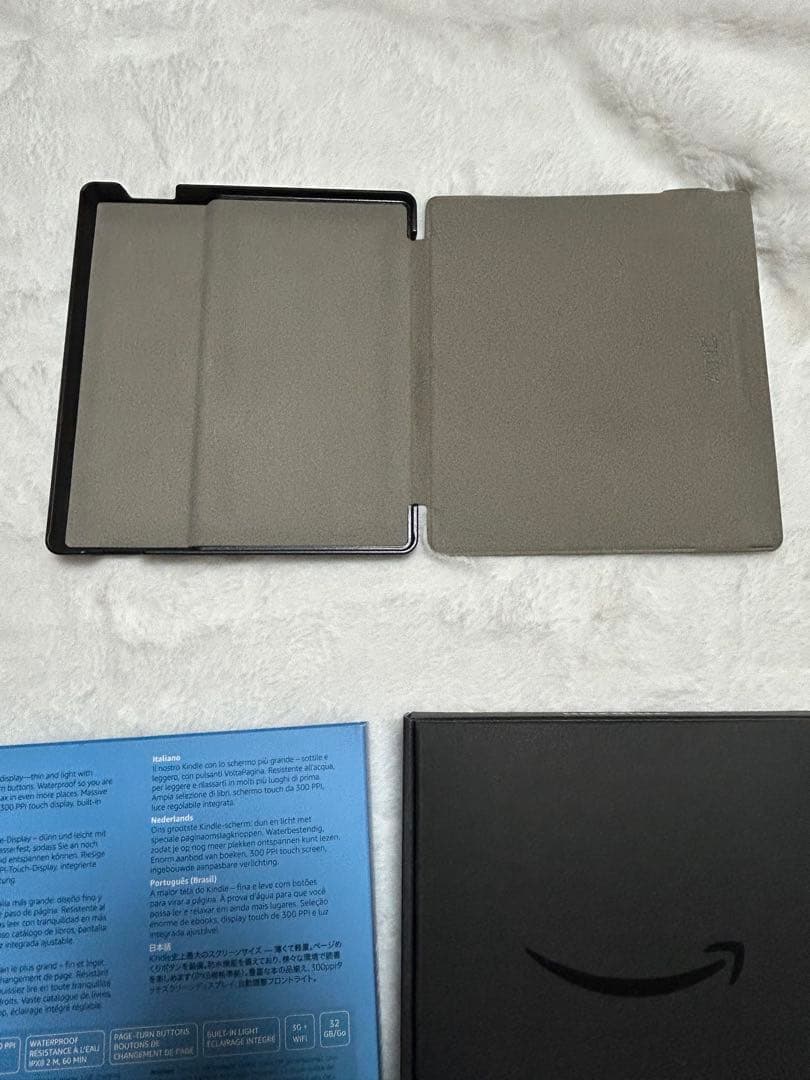 Kindle Oasis 第9世代　バッテリー内蔵　本体 ケース付き